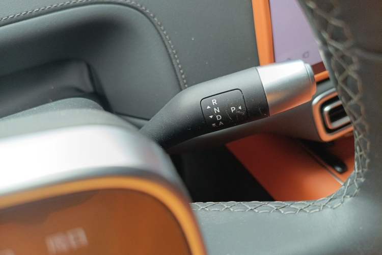 Used Li Auto L6 2025 Pro Smart Refresh Edition Gear Lever