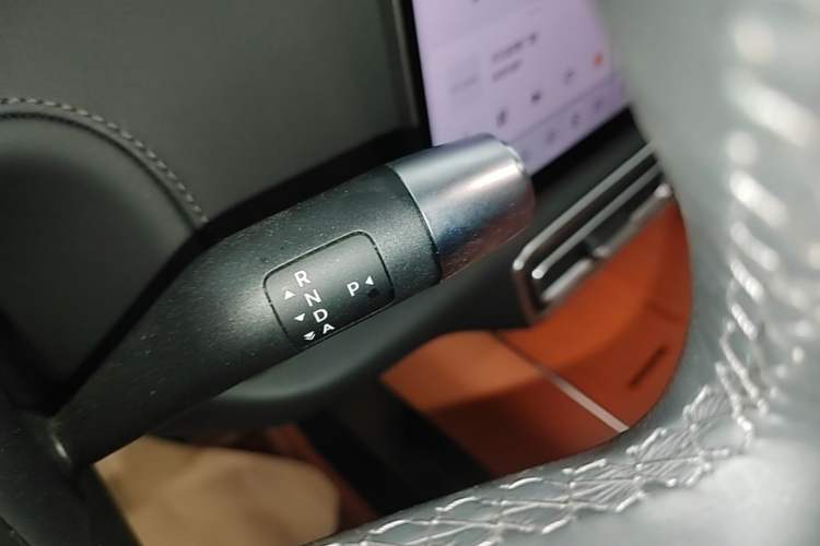 Used Li Auto L6 2025 Pro Smart Refresh Edition Gear Lever