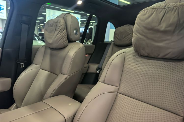 Used Li Auto L6 2025 Pro Smart Refresh Edition Interior 12