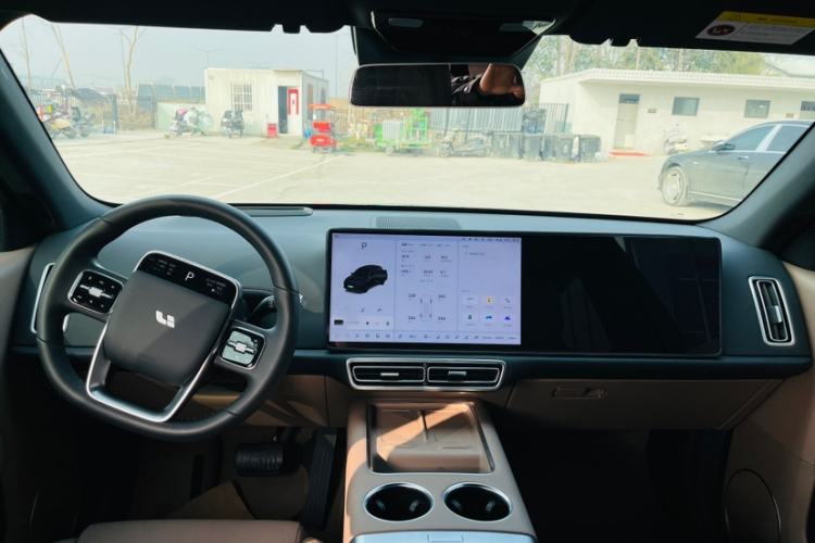 Used Li Auto L6 2025 Pro Smart Refresh Edition Interior 2
