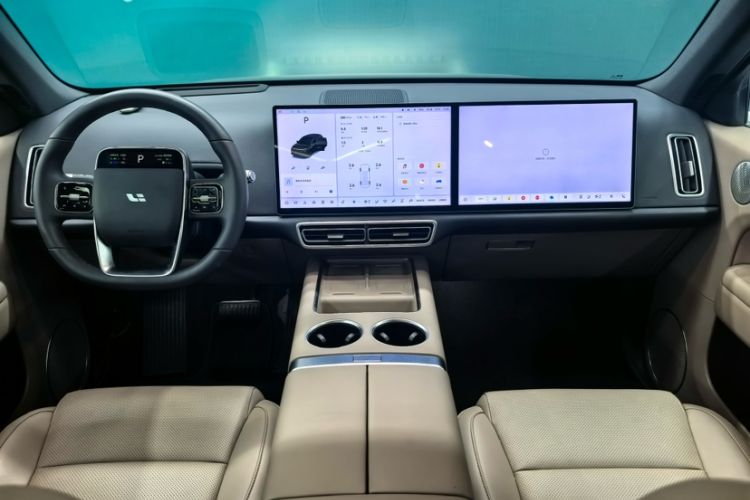 Used Li Auto L6 2025 Pro Smart Refresh Edition Interior 2