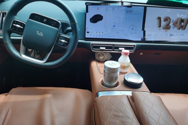 Used Li Auto L6 2025 Pro Smart Refresh Edition Interior 2