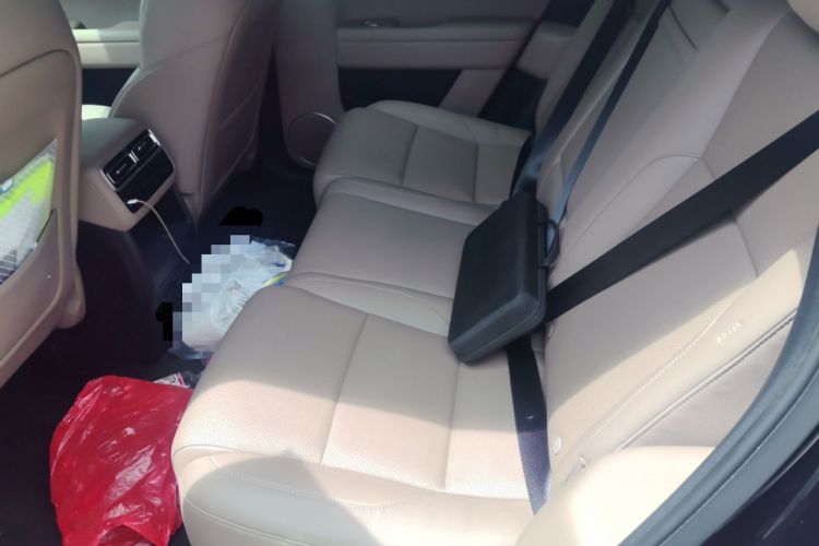 Used Li Auto L6 2025 Pro Smart Refresh Edition Interior 4