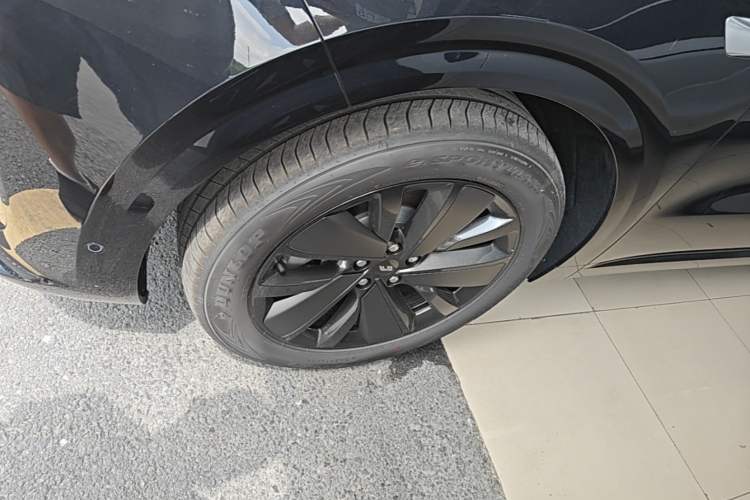 Used Li Auto L6 2025 Pro Smart Refresh Edition Left Front Wheel Hub