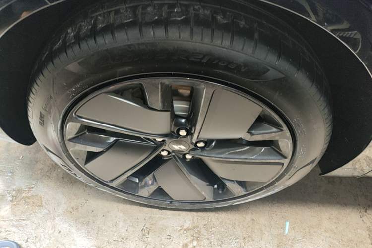 Used Li Auto L6 2025 Max Smart Refresh Edition Left Front Wheel Hub