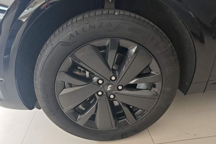 Used Li Auto L6 2025 Pro Smart Refresh Edition Left Front Wheel Hub