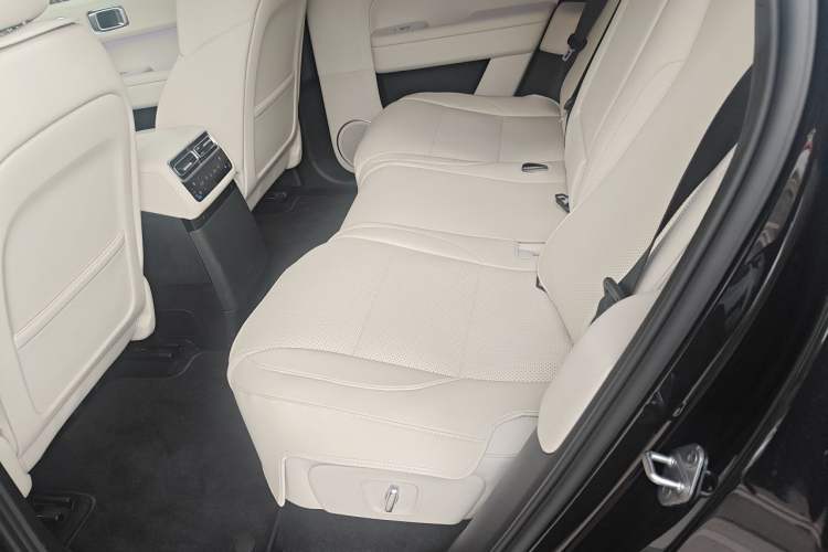 Used Li Auto L6 2025 Max Smart Refresh Edition Left Rear Seat