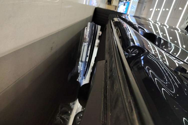 Used Li Auto L6 2025 Pro Smart Refresh Edition Left Side Sill