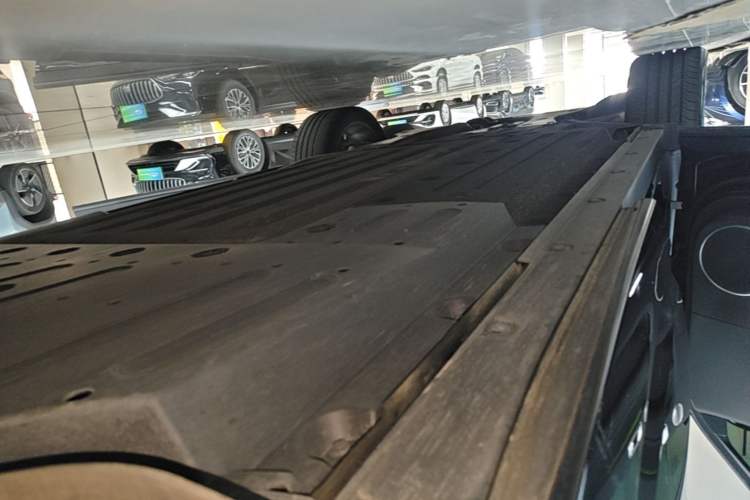 Used Li Auto L6 2025 Pro Smart Refresh Edition Left Side Sill