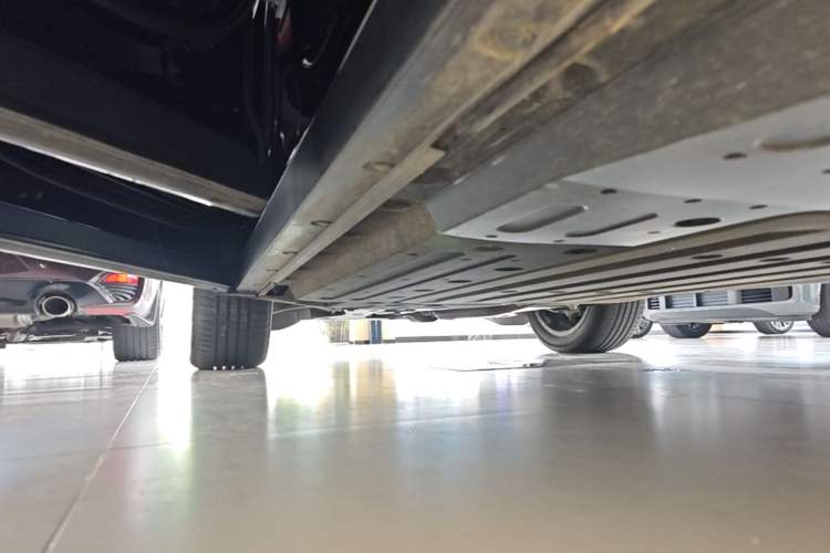 Used Li Auto L6 2025 Pro Smart Refresh Edition Left Side Sill
