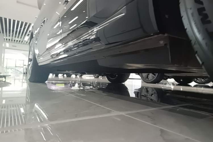 Used Li Auto L6 2025 Pro Smart Refresh Edition Left Side Sill