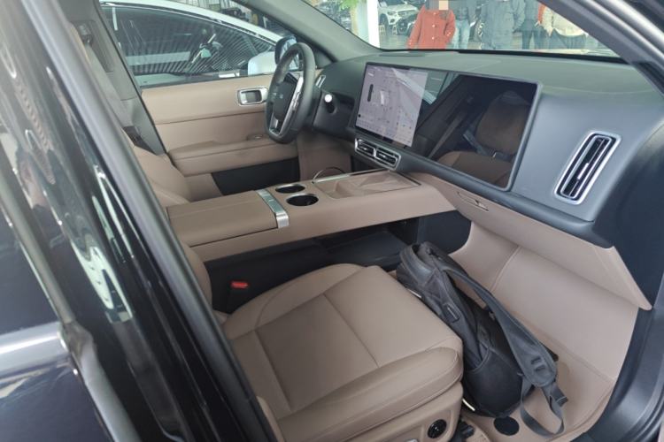 Used Li Auto L6 2025 Pro Smart Refresh Edition Right Front Seat
