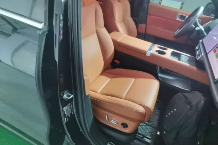 Used Li Auto L6 2025 Pro Smart Refresh Edition Right Front Seat