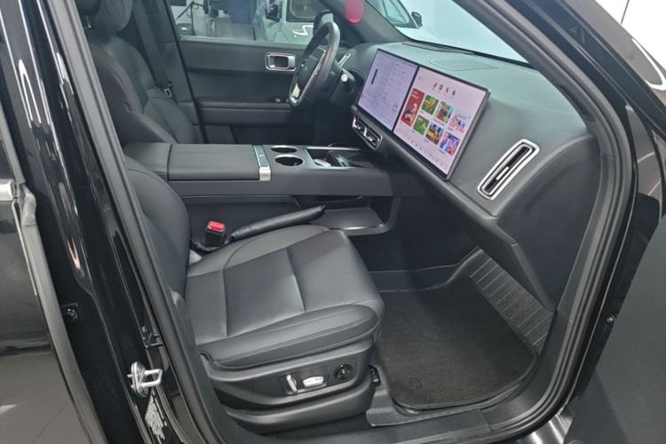 Used Li Auto L6 2025 Pro Smart Refresh Edition Right Front Seat