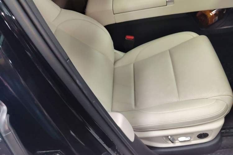 Used Li Auto L6 2025 Max Smart Refresh Edition Right Front Seat