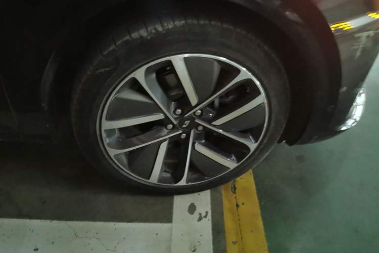 Used Li Auto L6 2025 Max Smart Refresh Edition Right Front Wheel Hub