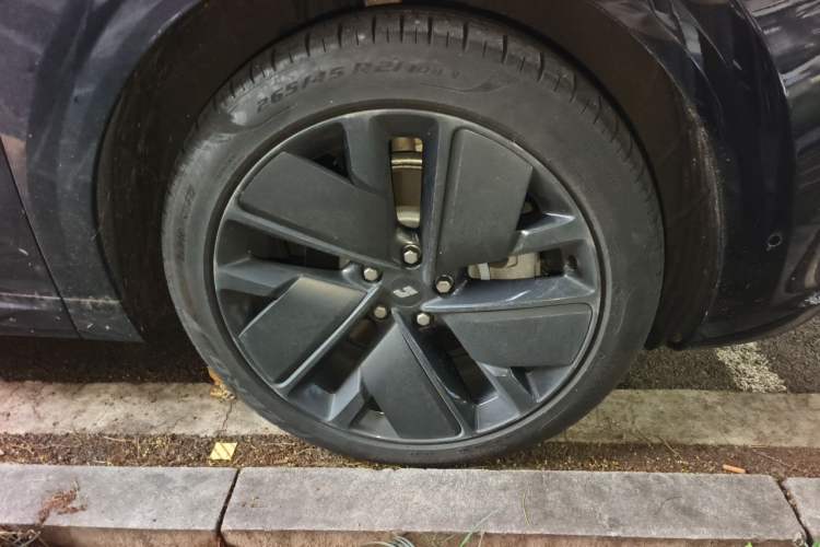 Used Li Auto L6 2025 Max Smart Refresh Edition Right Front Wheel Hub