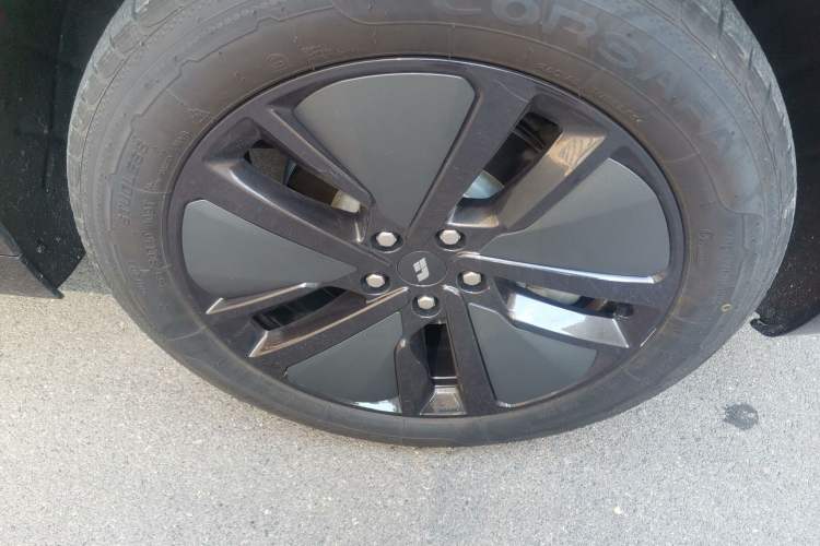 Used Li Auto L6 2025 Pro Smart Refresh Edition Right Front Wheel Hub