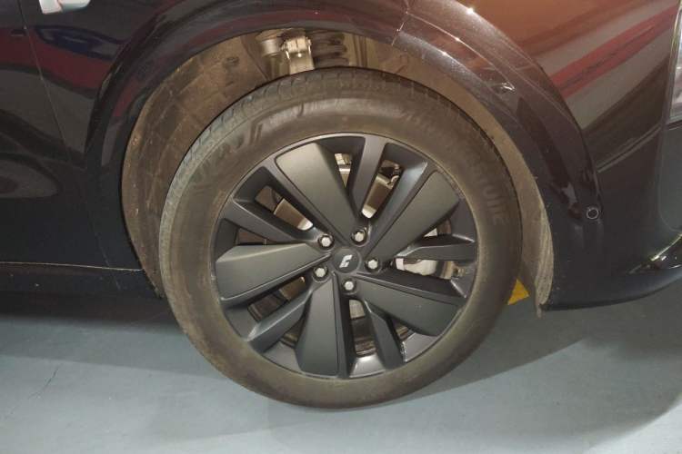 Used Li Auto L6 2025 Pro Smart Refresh Edition Right Front Wheel Hub