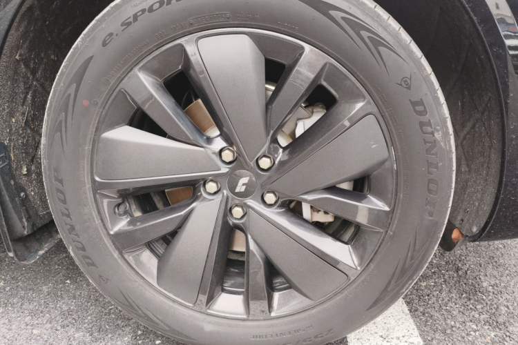 Used Li Auto L6 2025 Pro Smart Refresh Edition Right Front Wheel Hub