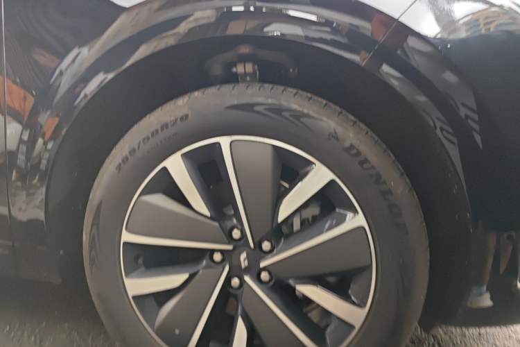Used Li Auto L6 2025 Pro Smart Refresh Edition Right Front Wheel Hub