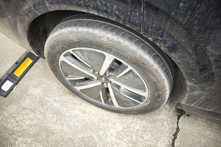 Used Li Auto L6 2025 Pro Smart Refresh Edition Right Rear Wheel Hub