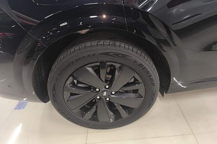 Used Li Auto L6 2025 Pro Smart Refresh Edition Right Rear Wheel Hub