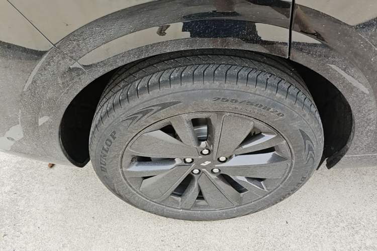 Used Li Auto L6 2025 Pro Smart Refresh Edition Right Rear Wheel Hub
