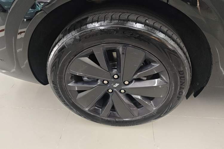 Used Li Auto L6 2025 Pro Smart Refresh Edition Right Rear Wheel Hub