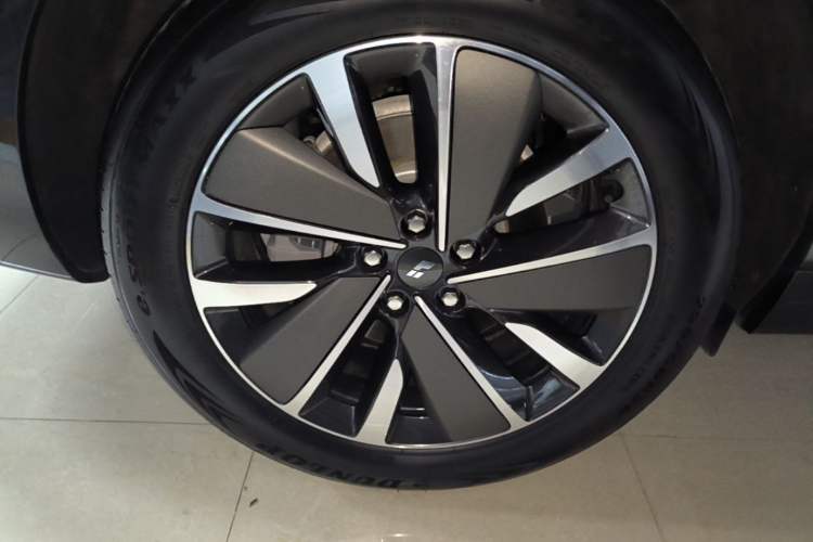 Used Li Auto L6 2025 Max Smart Refresh Edition Right Rear Wheel Hub