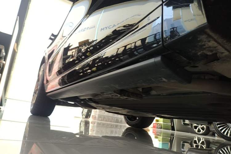 Used Li Auto L6 2025 Pro Smart Refresh Edition Right Side Sill