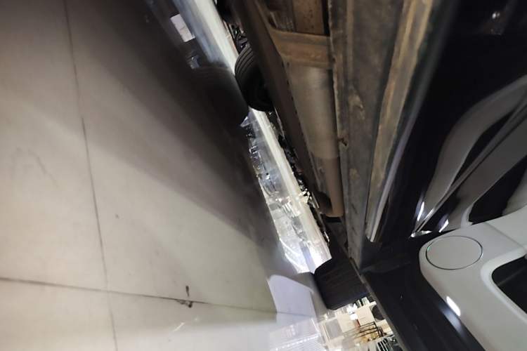 Used Li Auto L6 2025 Pro Smart Refresh Edition Right Side Sill