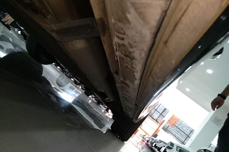 Used Li Auto L6 2025 Pro Smart Refresh Edition Right Side Sill