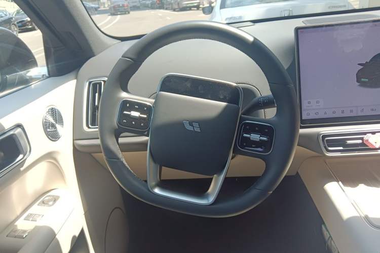 Used Li Auto L6 2025 Max Smart Refresh Edition Steering Wheel