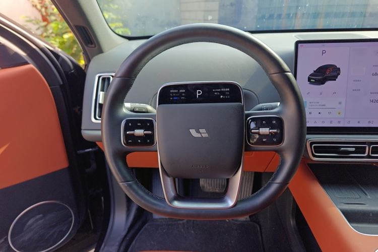 Used Li Auto L6 2025 Pro Smart Refresh Edition Steering Wheel