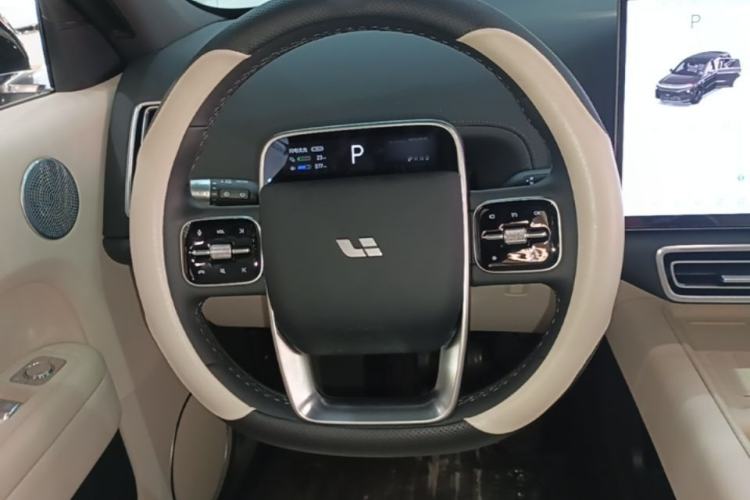 Used Li Auto L6 2025 Pro Smart Refresh Edition Steering Wheel