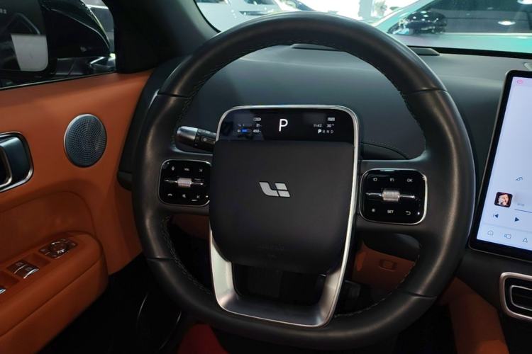 Used Li Auto L6 2025 Pro Smart Refresh Edition Steering Wheel