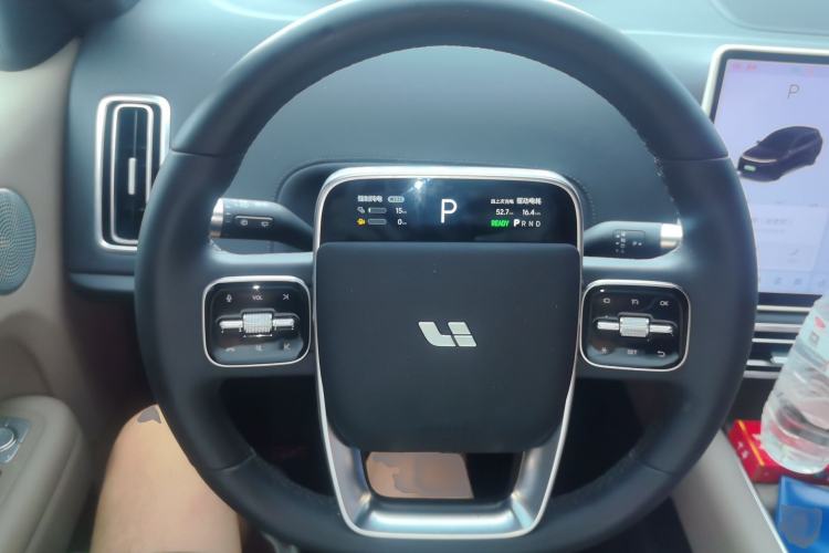 Used Li Auto L6 2025 Pro Smart Refresh Edition Steering Wheel