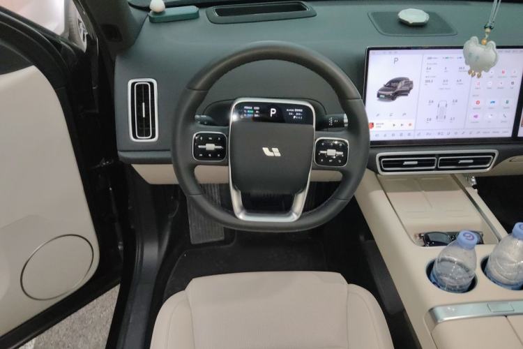 Used Li Auto L6 2025 Pro Smart Refresh Edition Steering Wheel