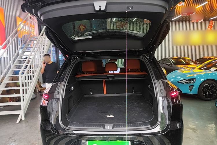 Used Li Auto L6 2025 Pro Smart Refresh Edition Trunk