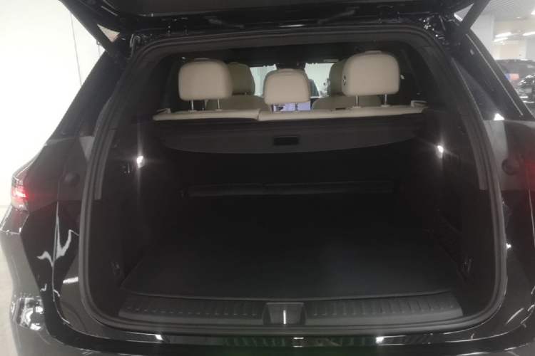 Used Li Auto L6 2025 Pro Smart Refresh Edition Trunk