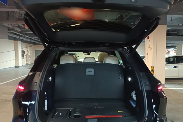 Used Li Auto L6 2025 Pro Smart Refresh Edition Trunk