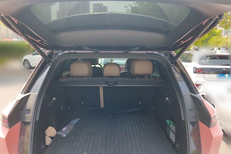 Used Li Auto L6 2025 Pro Smart Refresh Edition Trunk