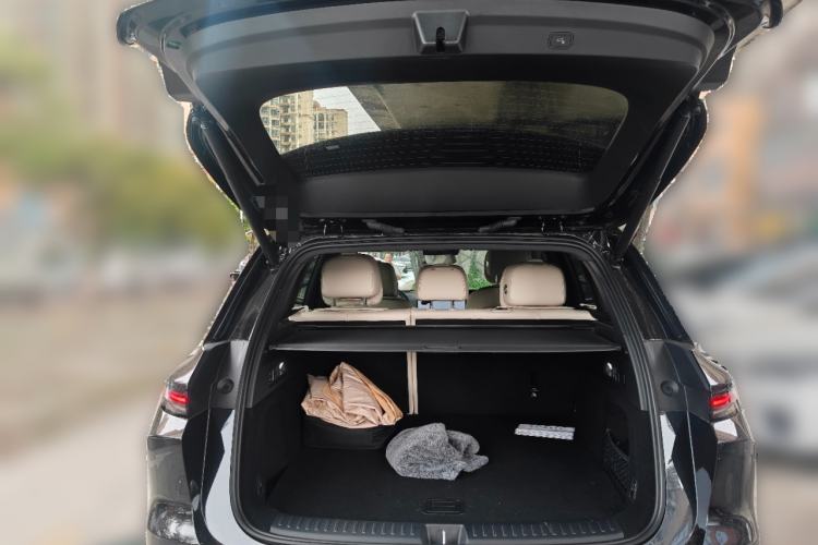 Used Li Auto L6 2025 Max Smart Refresh Edition Trunk