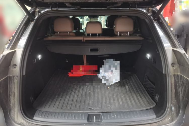 Used Li Auto L6 2025 Pro Smart Refresh Edition Trunk