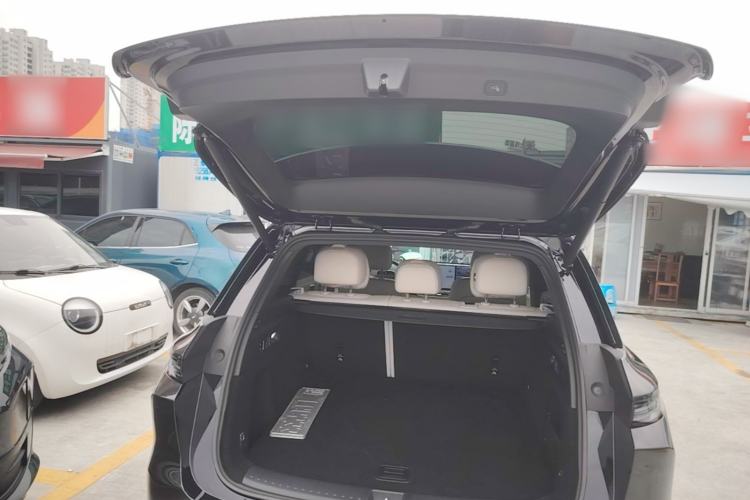 Used Li Auto L6 2025 Max Smart Refresh Edition Trunk
