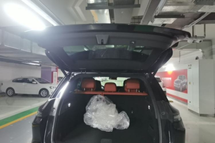 Used Li Auto L6 2025 Pro Smart Refresh Edition Trunk
