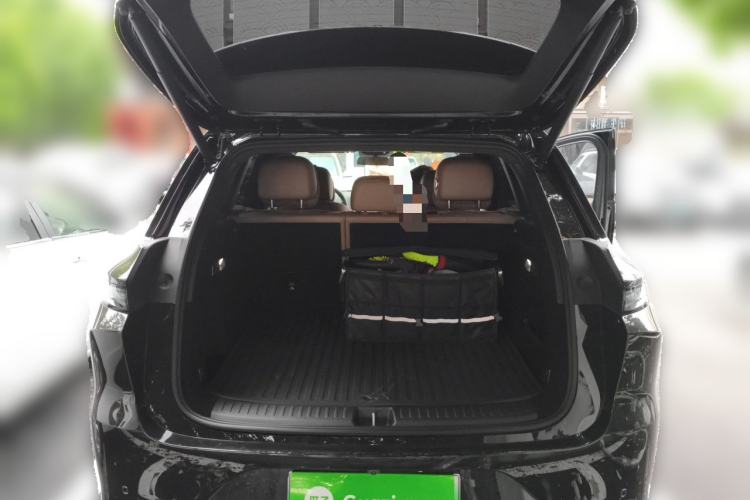 Used Li Auto L6 2025 Pro Smart Refresh Edition Trunk