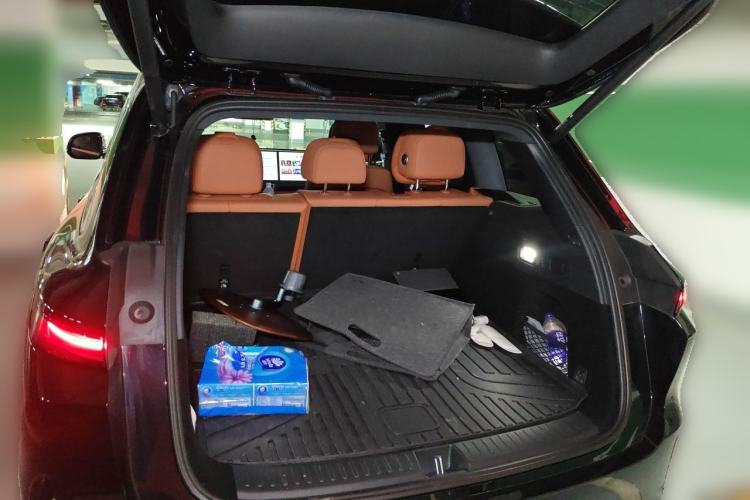 Used Li Auto L6 2025 Max Smart Refresh Edition Trunk