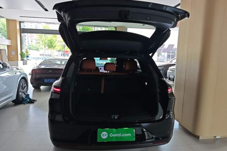 Used Li Auto L6 2025 Pro Smart Refresh Edition Trunk